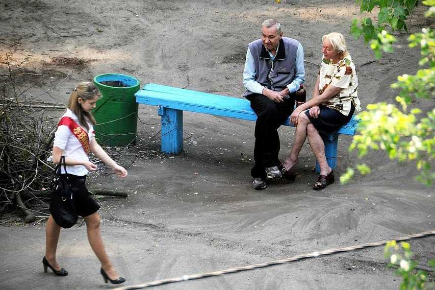 На зображенні може бути: 3 людини
