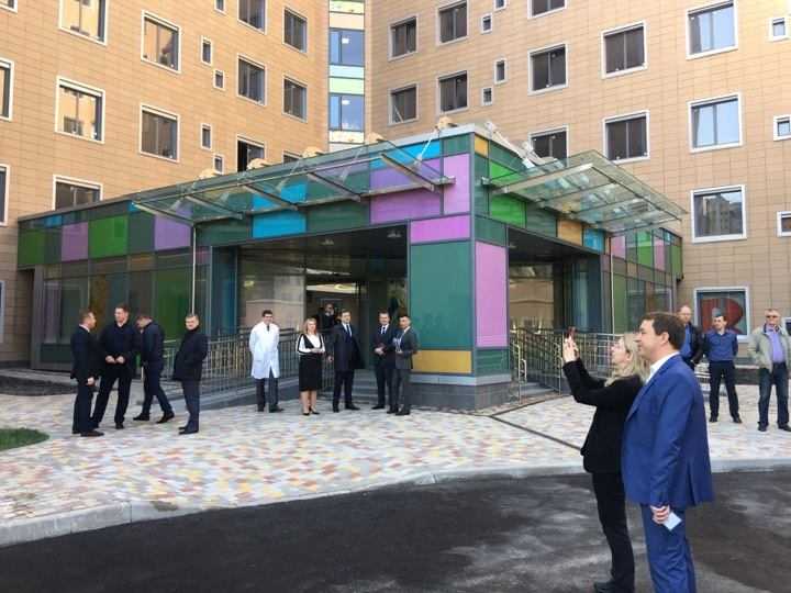 Перелік та контакти всіх відділень лікарні Охматдит