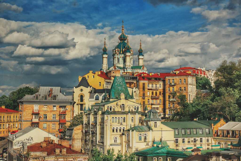 Андріївський узвіз що подивитися туристу в Києві