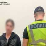 У Києві дівчина вдарила пляшкою військового через зауваження