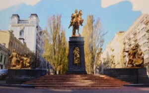 Чи зміниться Бессарабка? Історія заміни Леніна: нове обличчя столиці.
