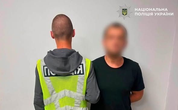 Київ: вполювали викрадача ВАЗ біля супермаркету