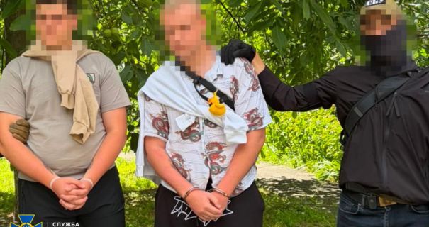 СБУ викрила мережу агентів ФСБ, що оформлювали Starlink для російської армії в Києві.