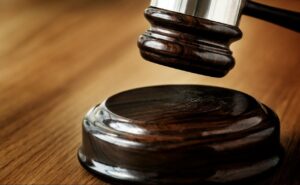 Скандал у Києві: вчительку оштрафували за російськомовний мультфільм на уроці