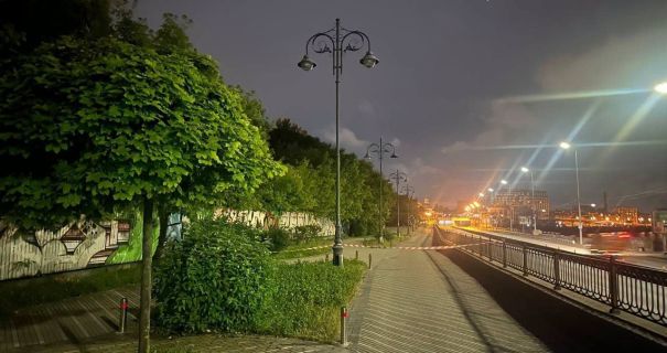 Жорстока бійка у Києві: двоє чоловіків добили перехожого, їм світить 10 років тюрми.