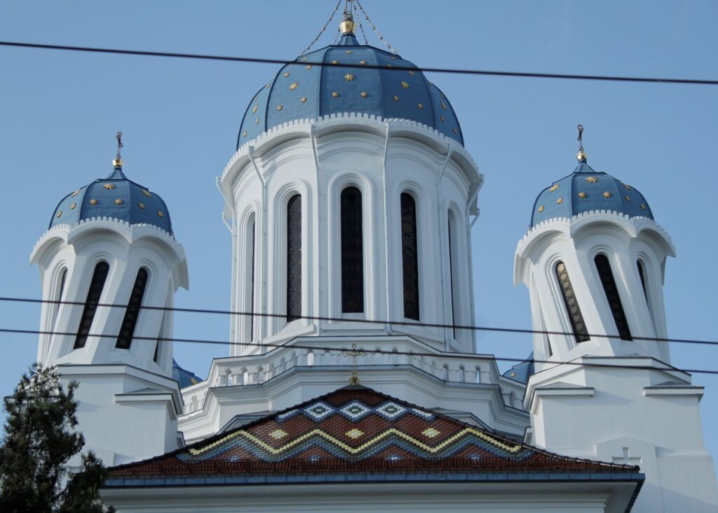 10 серпня 2026: Світла дата, давні звичаї, нові історії.