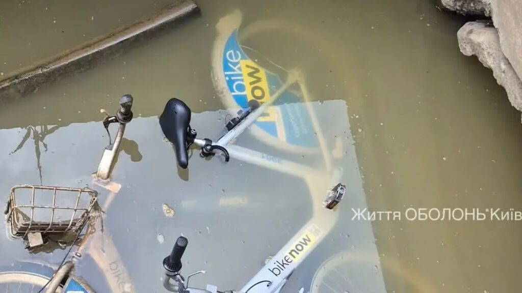 Йорданські велосипеди: Оболонь відсвіжує водні простори.