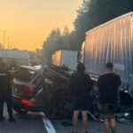 Київ: трагедія на дорозі. Audi і вантажівка. Загинули жінка та дворічна дитина.