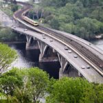 На мосту Метро в Києві рух обмежать на три доби: коли та в якому напрямку