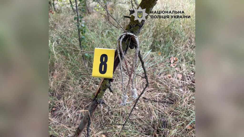 Київ: Три фігуранти справи про напад на ді-джея біля Дніпра.