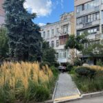 Січових Стрільців сяє, Русанівка квітне: модернізований сквер і Алея діаспор.