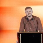 Артем Чапай: Митець говорить те, що дипломат не може.