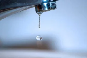 Кияни без води: Район залишився без водопостачання.