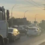 Київ паралізовано: затори через закриття мостів.