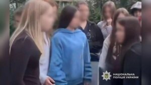 Школярки жорстоко побили 15-річну дівчину на Голосіївщині.